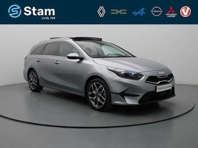Grijs Gebruikt 2023 Kia Ceed Sportswagon Stationwagen | € 24.990 (Eerlijke prijs) - Afbeelding 1/4