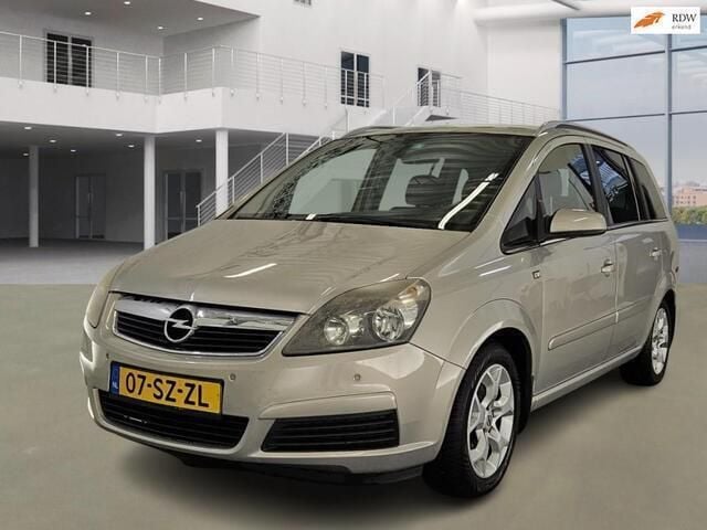 Grijs Gebruikt 2006 Opel Zafira Cosmo MPV | € 2.600 (Eerlijke prijs) - Afbeelding 1/4