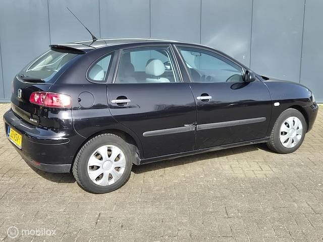 Occasion Seat Ibiza Sport 75 PK (55 kW) 2004 Zwart Hatchback