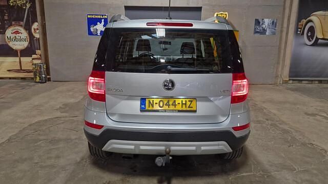 Occasion Skoda Yeti Outdoor Drive 110 PK (80 kW) 2017 Zilver SUV