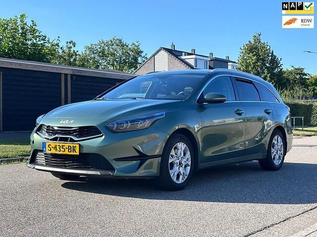 Groen Gebruikt 2022 Kia Ceed Sportswagon Stationwagen | € 19.950 (Eerlijke prijs) - Afbeelding 1/4