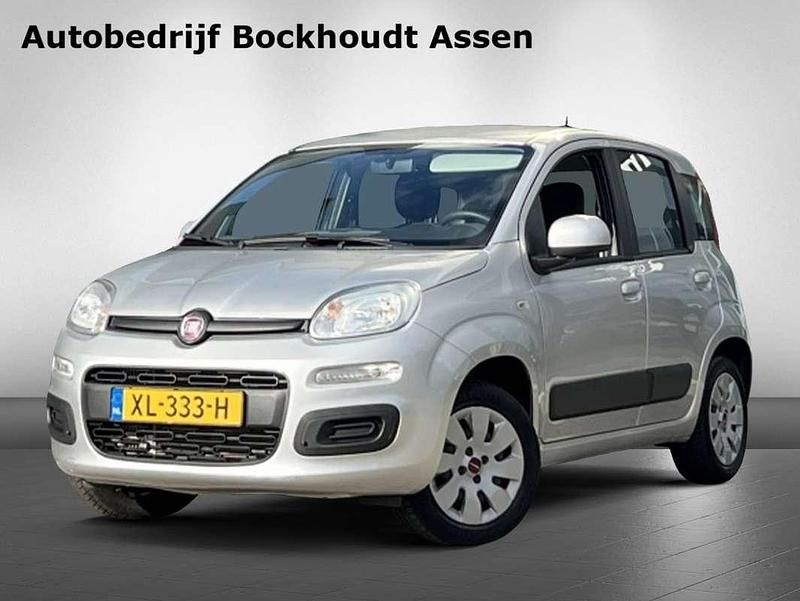Grijs, metallic lak Gebruikt 2019 Fiat Panda Pop Star Hatchback | € 9.900 (Eerlijke prijs) - Afbeelding 1/4
