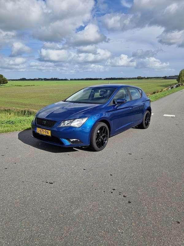 Gebruikt 2015 Seat Leon Style Sedan | € 9.100 (Eerlijke prijs) - Afbeelding 1/4