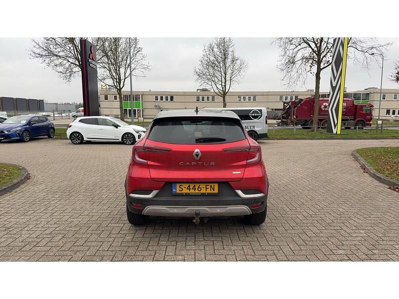 Occasion Renault Captur Intens 159 PK (116 kW) 2021 Rouge flamme / noir etoile SUV