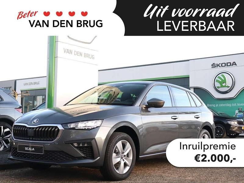 Grijs Nieuw 2025 Skoda Scala Selection Hatchback | € 29.279 (Goede deal) - Afbeelding 1/4