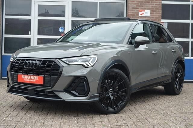 Grijs Gebruikt 2019 Audi Q3 S-Line SUV | € 30.750 (Eerlijke prijs) - Afbeelding 1/4