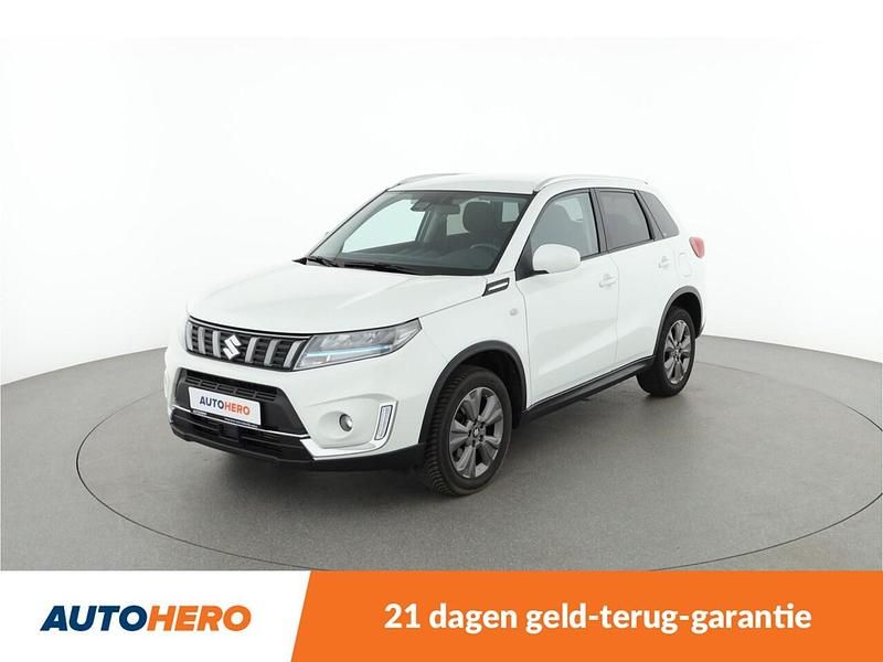 Wit Gebruikt 2022 Suzuki Vitara Comfort SUV | € 21.549 (Goede deal) - Afbeelding 1/4
