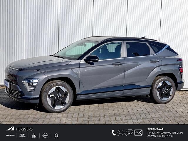 Ecotronic gray two tone Nieuw 2025 Hyundai Kona Comfort SUV | € 41.280 (Iets duurder) - Afbeelding 1/4