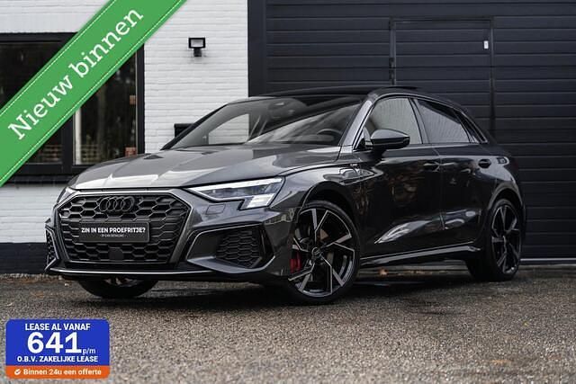 Grijs Gebruikt 2021 Audi A3 Sportback Comfort Hatchback | € 39.995 - Afbeelding 1/4