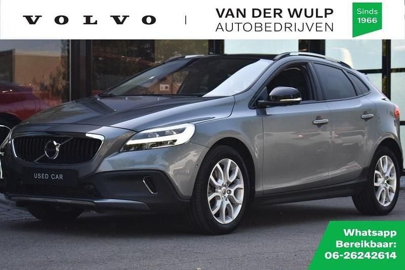 Grijs Gebruikt 2019 Volvo V40 Stationwagen | € 23.950 - Afbeelding 1/4