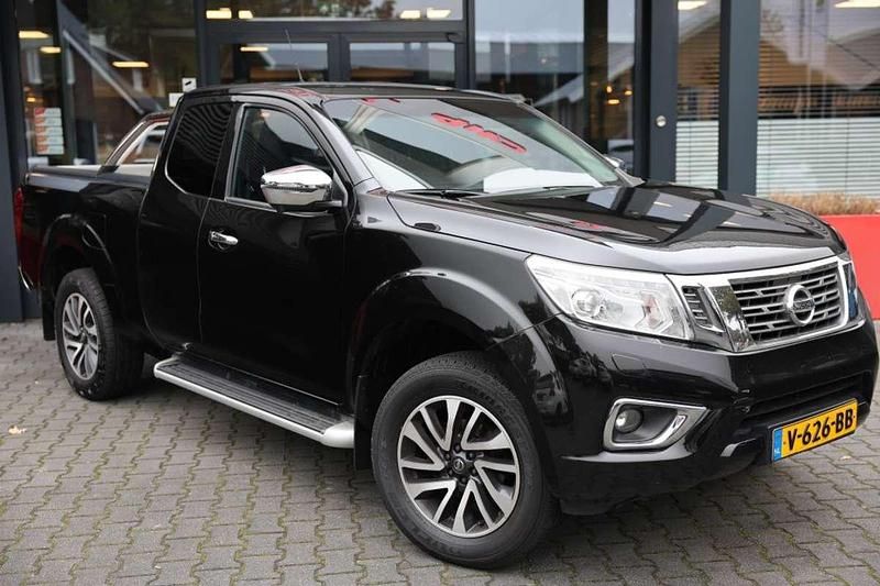 Zwart Gebruikt 2016 Nissan Navara SE Pickup | € 24.199 (Goede deal) - Afbeelding 1/4