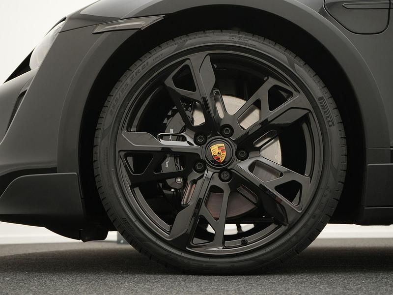 Occasion Porsche Taycan Cross Turismo 360 kW (490 PK) 2023 Zwart Sedan