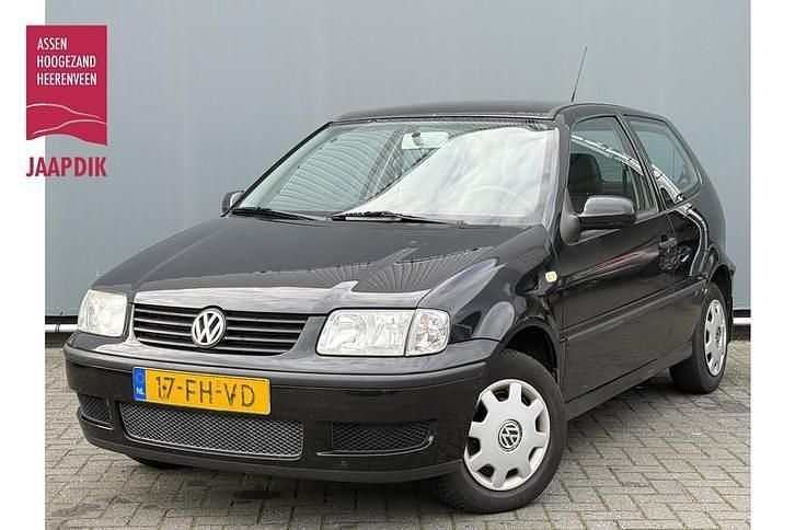 Gebruikt 2000 VW Polo Trendline | € 1.444 (Eerlijke prijs) - Afbeelding 1/3