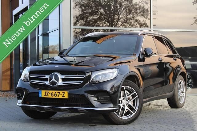 Zwart Gebruikt 2015 Mercedes GLC250 AMG SUV | € 21.750 (Goede deal) - Afbeelding 1/4