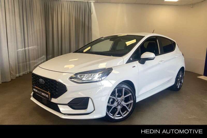 Wit Gebruikt 2023 Ford Fiesta ST-Line Hatchback | € 23.445 (Eerlijke prijs) - Afbeelding 1/3