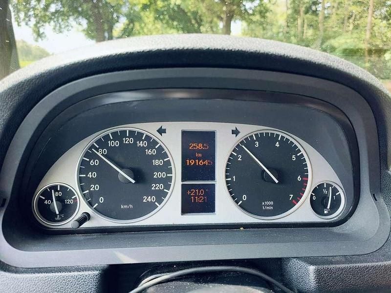 Zwart Gebruikt 2006 Mercedes B200 MPV | € 2.700 (Super prijs) - Afbeelding 1/4