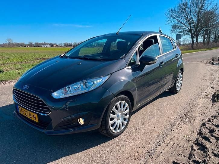 Occasion Ford Fiesta 60 PK (44 kW) 2012 Grijs Hatchback