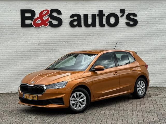 Oranje Gebruikt 2023 Skoda Fabia Ambition Hatchback | € 17.700 (Eerlijke prijs) - Afbeelding 1/4