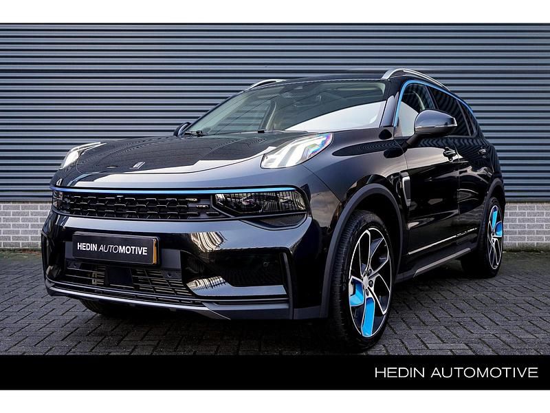 Zwart Gebruikt 2023 Lynk & Co 01 SUV | € 29.995 (Eerlijke prijs) - Afbeelding 1/4