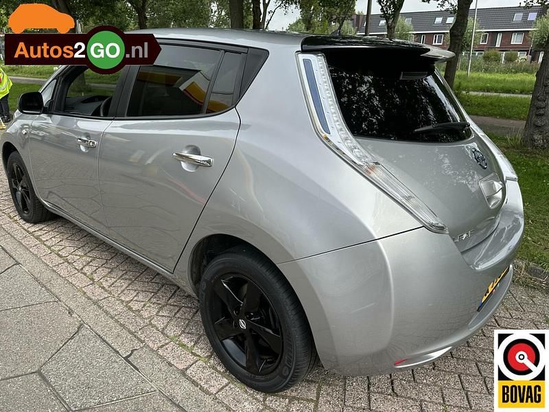Occasion Nissan Leaf Tekna 80 kW (109 PK) 2017 Grijs, metallic lak Hatchback