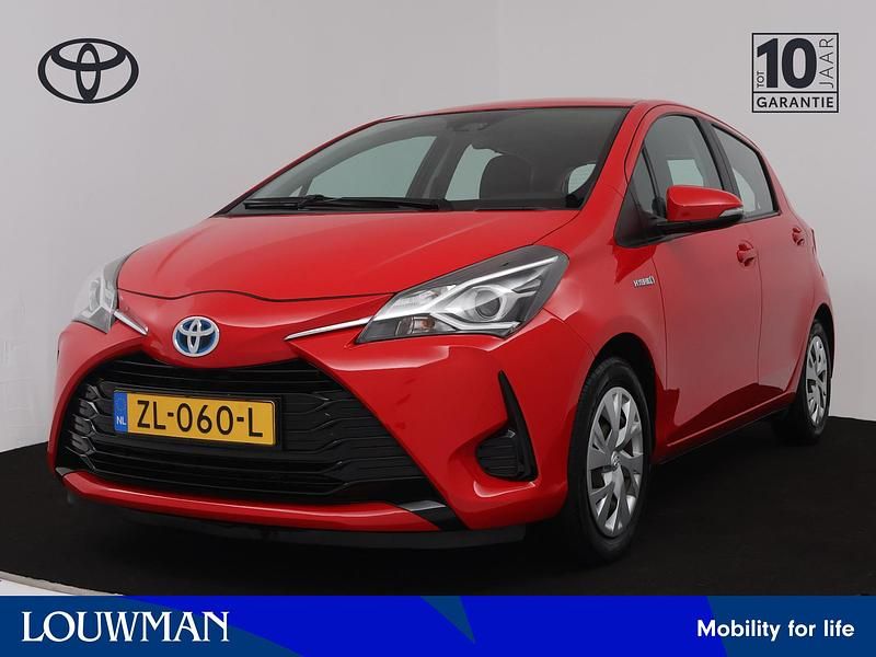 Rood Gebruikt 2019 Toyota Yaris Hybrid Active Hatchback | € 15.445 (Eerlijke prijs) - Afbeelding 1/4
