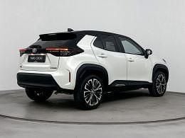 Occasion Toyota Yaris Executive 116 PK (85 kW) 2022 Pearl white parelmoer / zwart dak (licht wit parelmoer) Hatchback