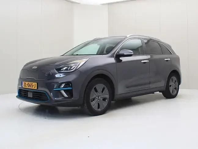 Grijs, metallic lak Gebruikt 2019 Kia e-Niro 2 SUV | € 18.900 (Eerlijke prijs) - Afbeelding 1/4