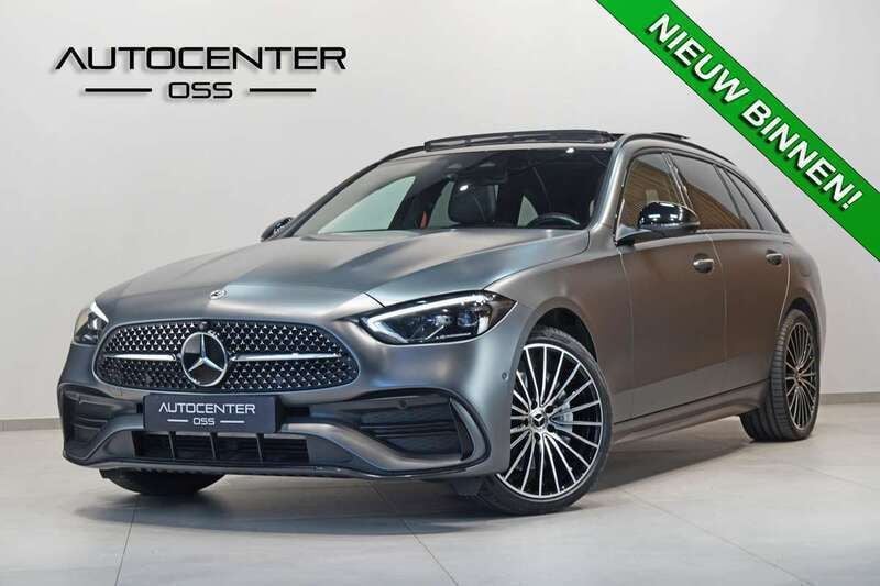 Grijs Gebruikt 2022 Mercedes C300e AMG line Stationwagen | € 49.945 (Duur) - Afbeelding 1/3