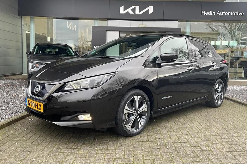 Occasion Nissan Leaf N-Connecta 110 kW (150 PK) 2019 Zwart Hatchback
