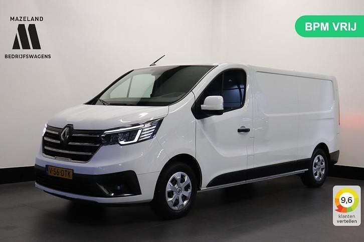 Wit Occasion 2024 Renault Trafic MPV | € 22.950 (Super prijs) - Afbeelding 1/4