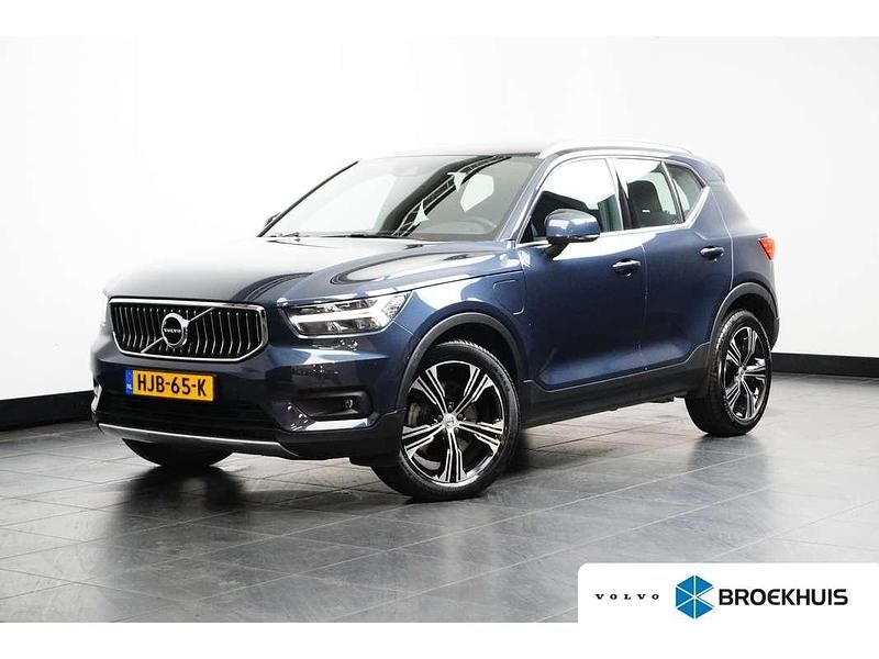Blauw Gebruikt 2020 Volvo XC40 Inscription SUV | € 29.900 (Eerlijke prijs) - Afbeelding 1/4