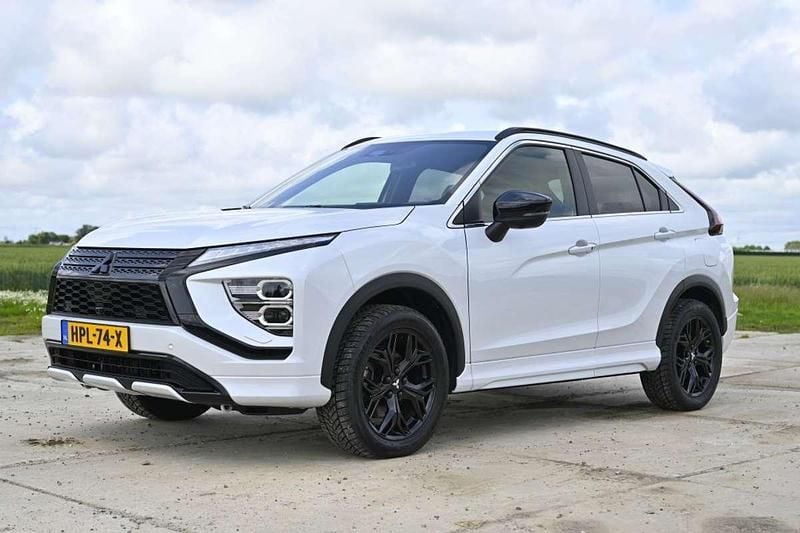 Wit, metallic lak Gebruikt 2022 Mitsubishi Eclipse Cross SUV | € 26.950 (Goede deal) - Afbeelding 1/4