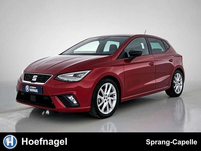 Rood Gebruikt 2022 Seat Ibiza FR Hatchback | € 19.500 (Eerlijke prijs) - Afbeelding 1/4