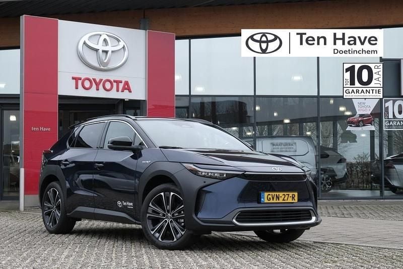 Blauw Gebruikt 2024 Toyota bZ4X Premium SUV | € 47.900 - Afbeelding 1/4