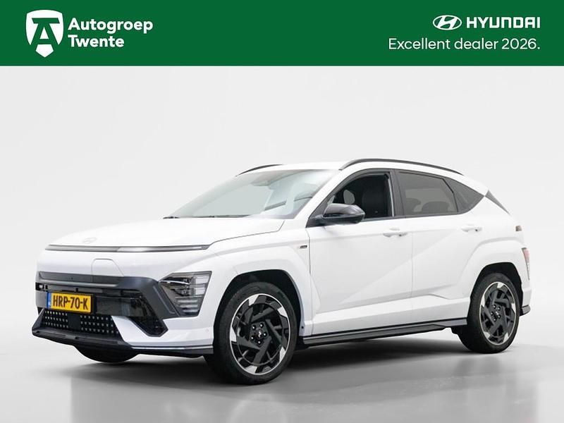 Wit Occasion 2025 Hyundai Kona N Line SUV | € 36.950 (Eerlijke prijs) - Afbeelding 1/4