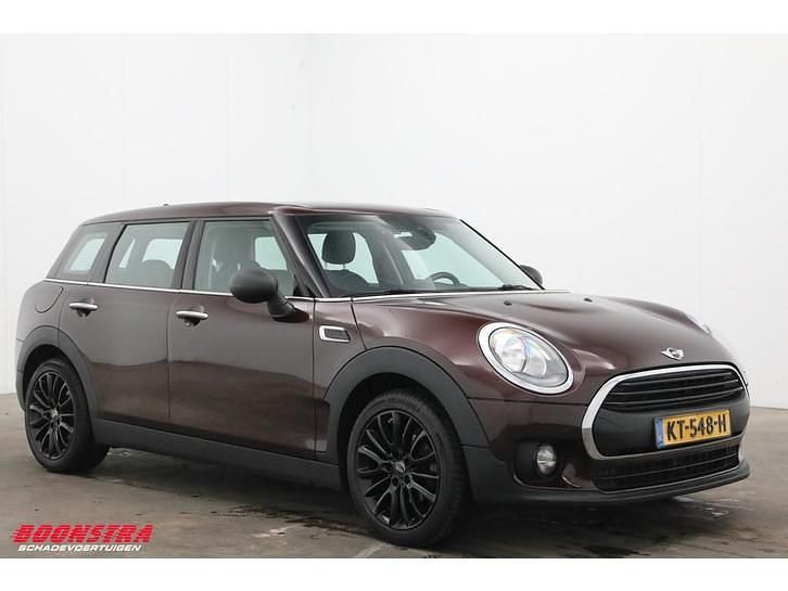 Occasion Mini One Clubman Business 102 PK (75 kW) 2016 Rood (metallic) Stationwagen