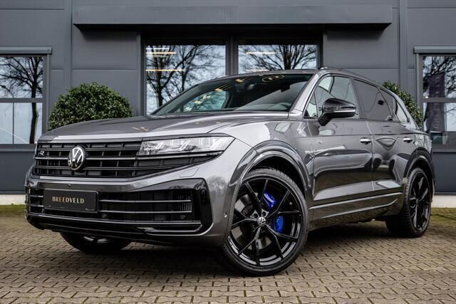 Grijs, metallic lak Nieuw 2025 VW Touareg R SUV | € 104.950 (Goede deal) - Afbeelding 1/4