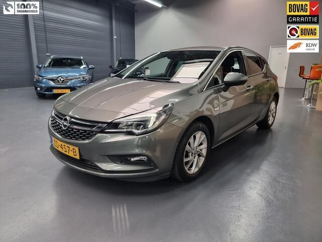 Grijs Gebruikt 2019 Opel Astra Business Hatchback | € 15.995 (Eerlijke prijs) - Afbeelding 1/4