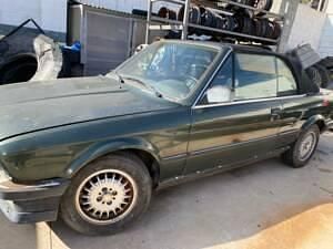 Groen Gebruikt 1990 BMW 325 Cabriolet | € 10.500 - Afbeelding 1/4