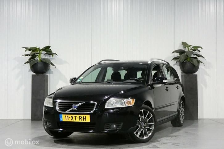 Occasion 2007 Volvo V50 Momentum Stationwagen | € 2.500 (Iets duurder) - Afbeelding 1/4