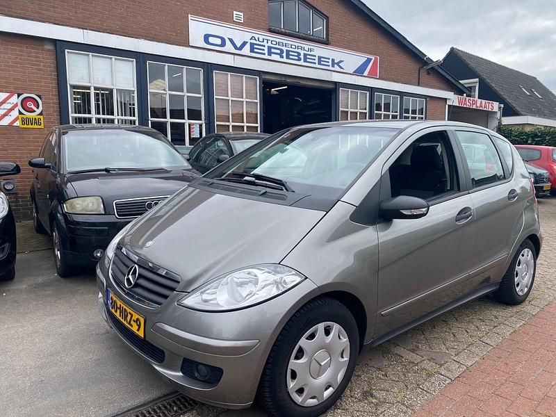 Grijs Gebruikt 2008 Mercedes A180 Classic MPV | € 2.950 (Iets duurder) - Afbeelding 1/1