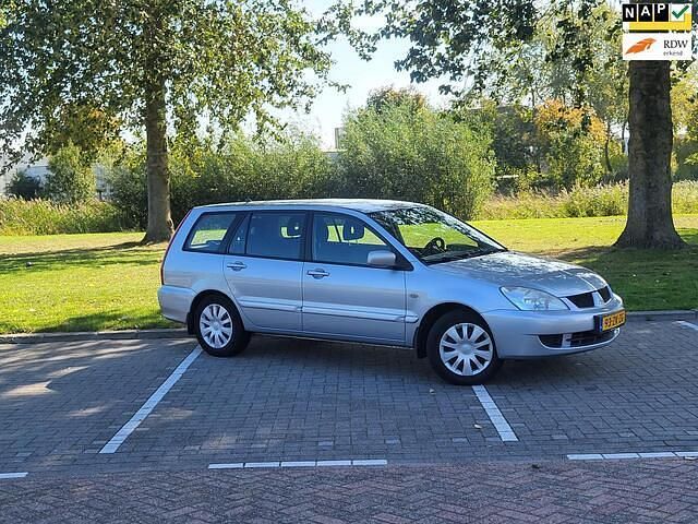 Grijs Gebruikt 2008 Mitsubishi Lancer Inform Stationwagen | € 2.899 (Goede deal) - Afbeelding 1/4