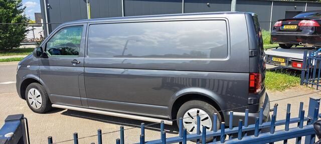 Occasion VW T6.1 Business 110 PK (80 kW) 2023 Grijs Van
