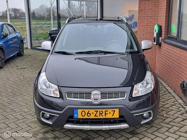 Occasion Fiat Sedici Emotion 120 PK (88 kW) 2013 Zwart SUV