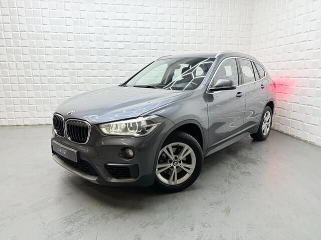 Grijs Gebruikt 2017 BMW X1 Executive SUV | € 19.949 (Goede deal) - Afbeelding 1/4