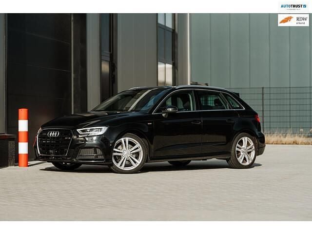 Occasion Audi A3 Sportback Sport 189 PK (139 kW) 2019 Zwart (metallic) Hatchback