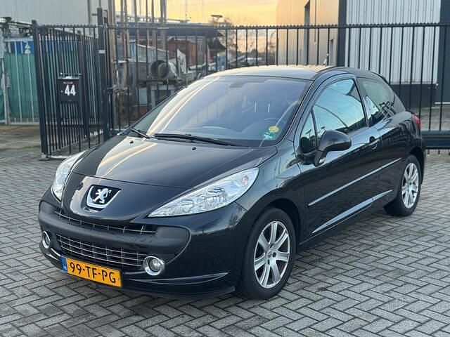 Zwart Occasion 2006 Peugeot 207 Hatchback | € 1.150 (Goede deal) - Afbeelding 1/4