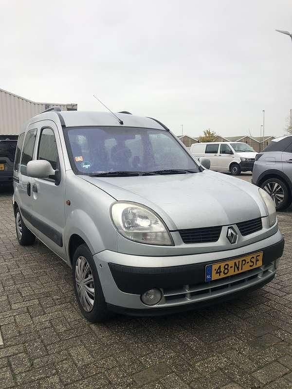Grijs Gebruikt 2004 Renault Kangoo Stationwagen | € 1.600 (Eerlijke prijs) - Afbeelding 1/4