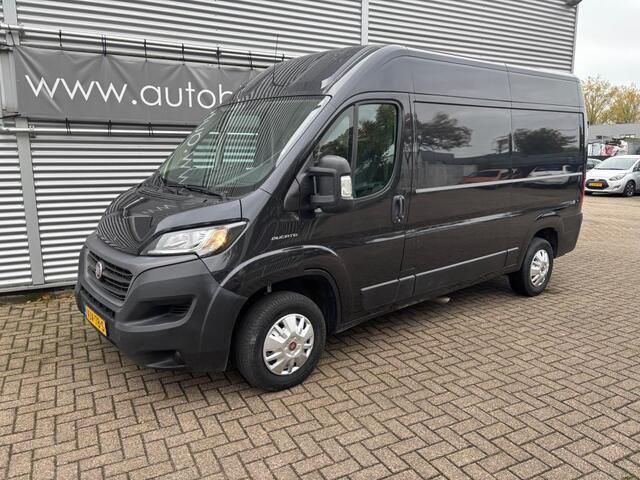 Zwart Gebruikt 2021 Fiat Ducato Van | € 18.950 (Eerlijke prijs) - Afbeelding 1/4