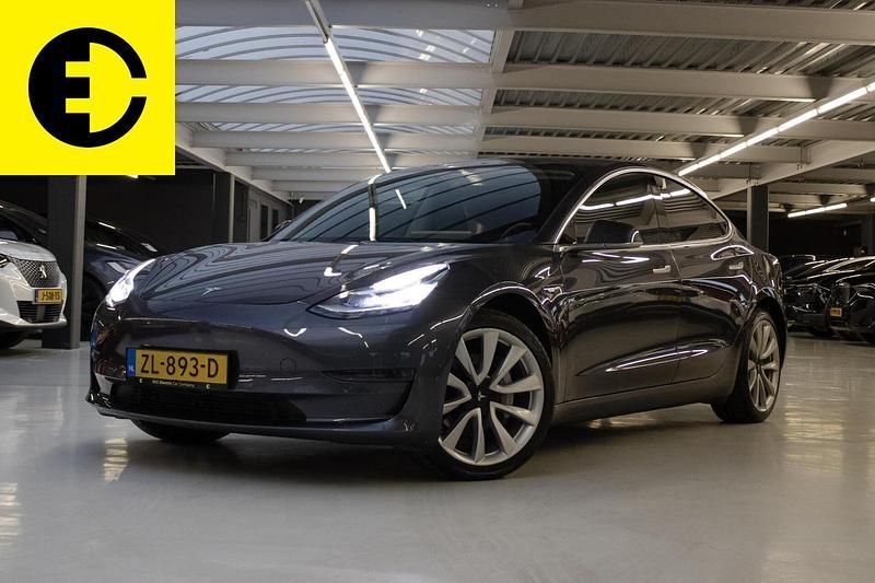 Grijs Occasion 2019 Tesla Model 3 Long Range AWD Sedan | € 21.950 (Eerlijke prijs) - Afbeelding 1/4